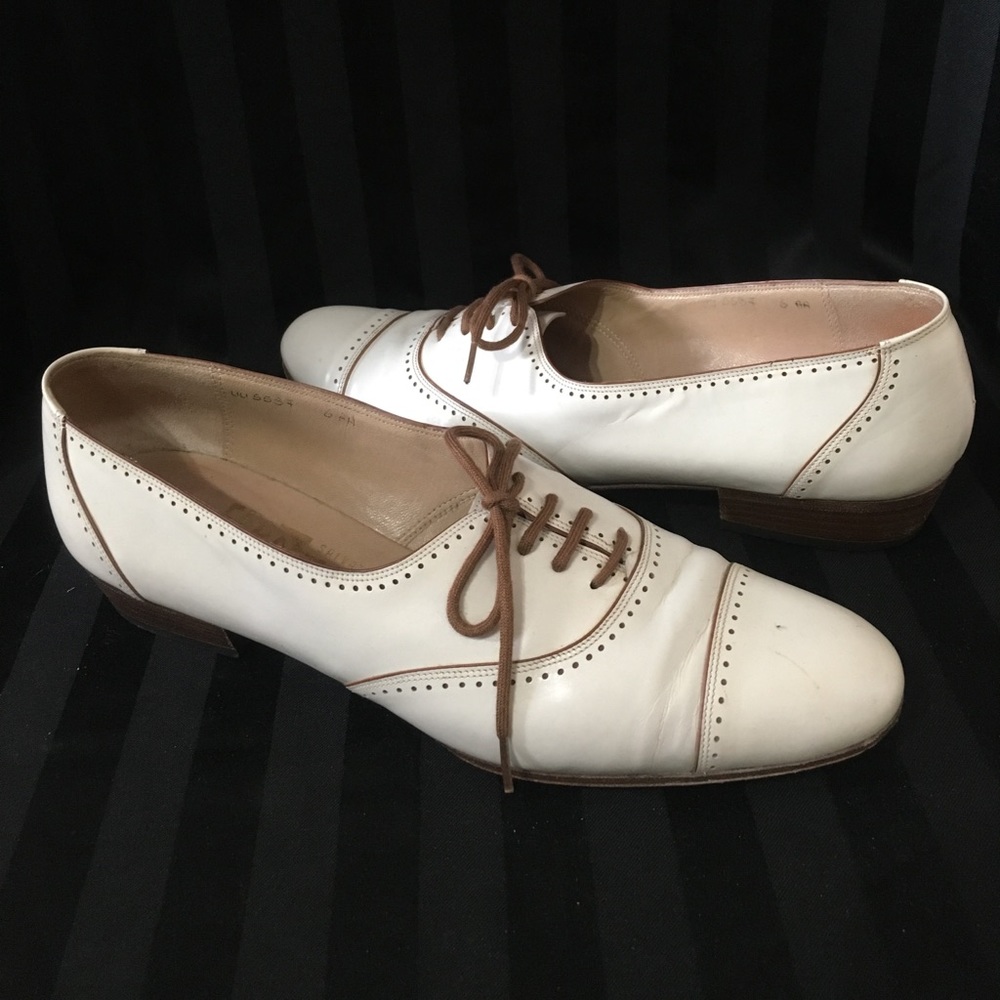 FERRAGAMO Oxfords Cap Toe Two Tone Laced Flats 6